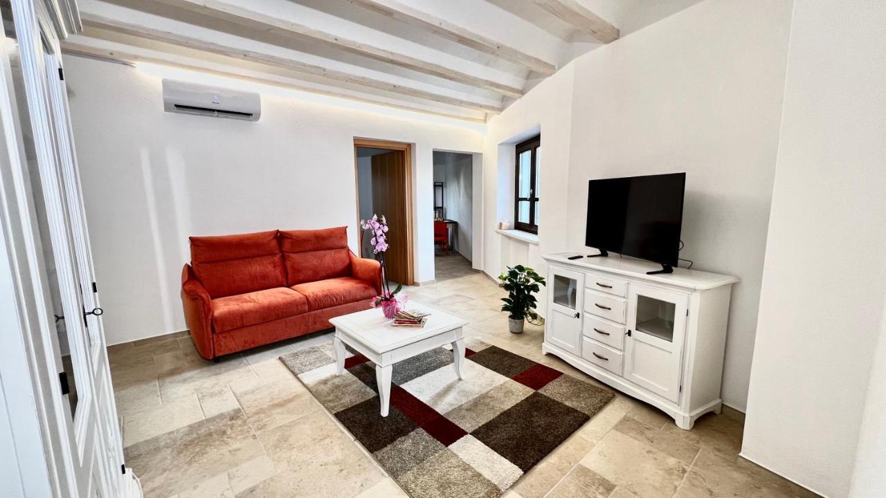 La Casa Di Natalie Διαμέρισμα Girasole Εξωτερικό φωτογραφία