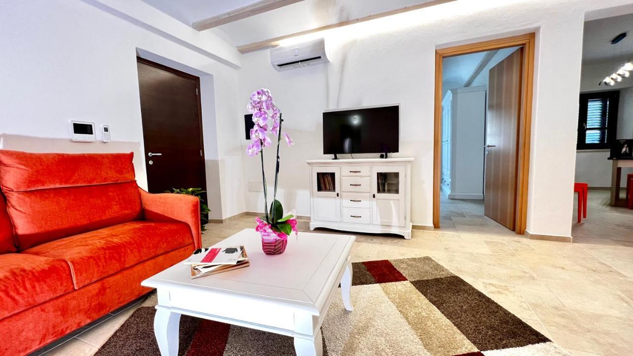 La Casa Di Natalie Διαμέρισμα Girasole Εξωτερικό φωτογραφία